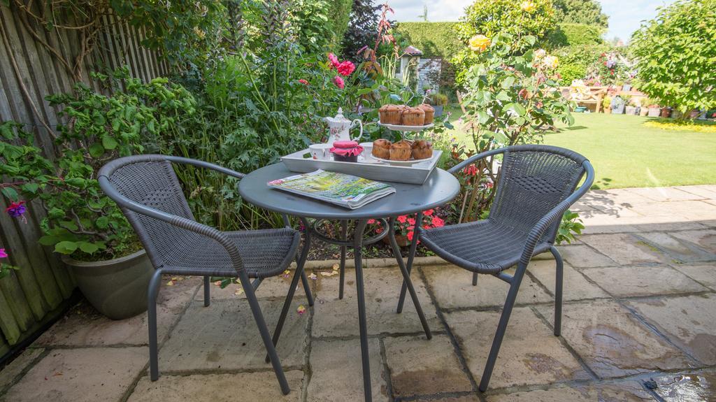 Crofters Guest House Witney Exterior foto