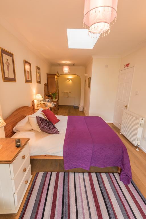 Crofters Guest House Witney Exterior foto